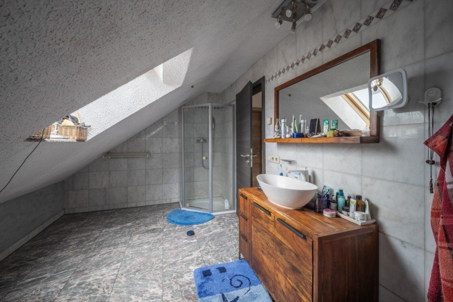 Bad OG Einfamilienhaus H�ckendorf