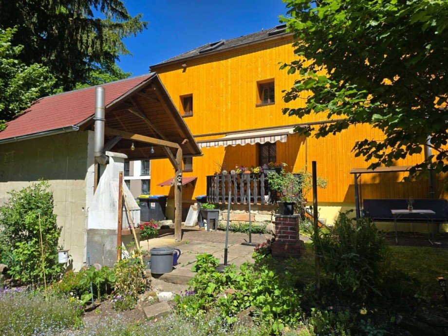 Ansicht vom Grundst�ck Mehrfamilienhaus Tharandt