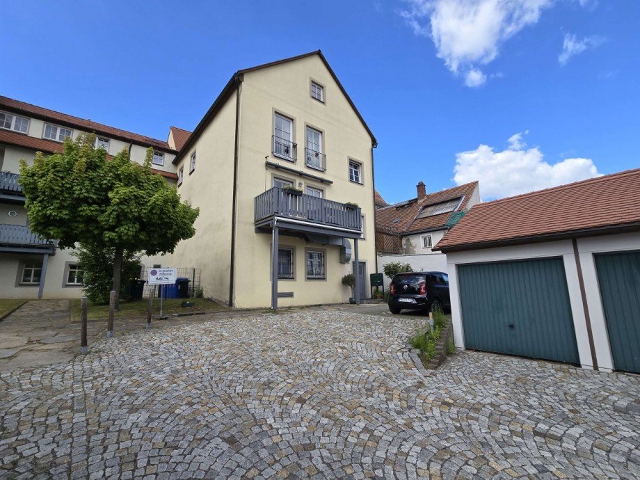 Hofansicht Mehrfamilienhaus Freiberg