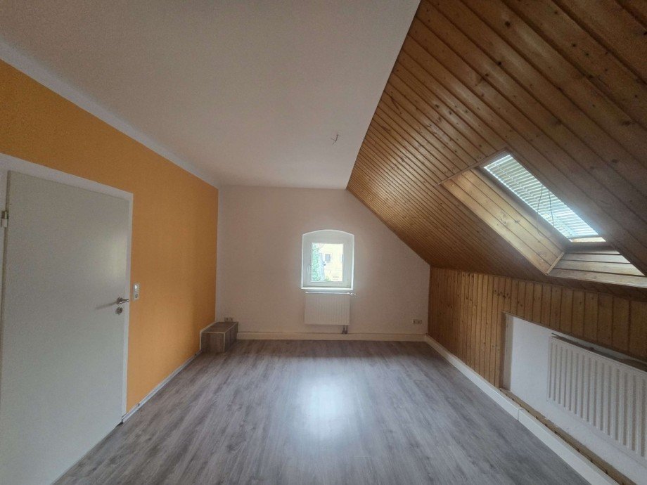 Zimmer OG Einfamilienhaus Halsbr�cke